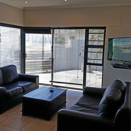 Beach Apartment เมลค์บอสสตรันด์ ภายนอก รูปภาพ